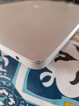 Macbook air 2023 m1 muy poco uso