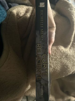 La corte reluciente Glittering Court Trilogy 1