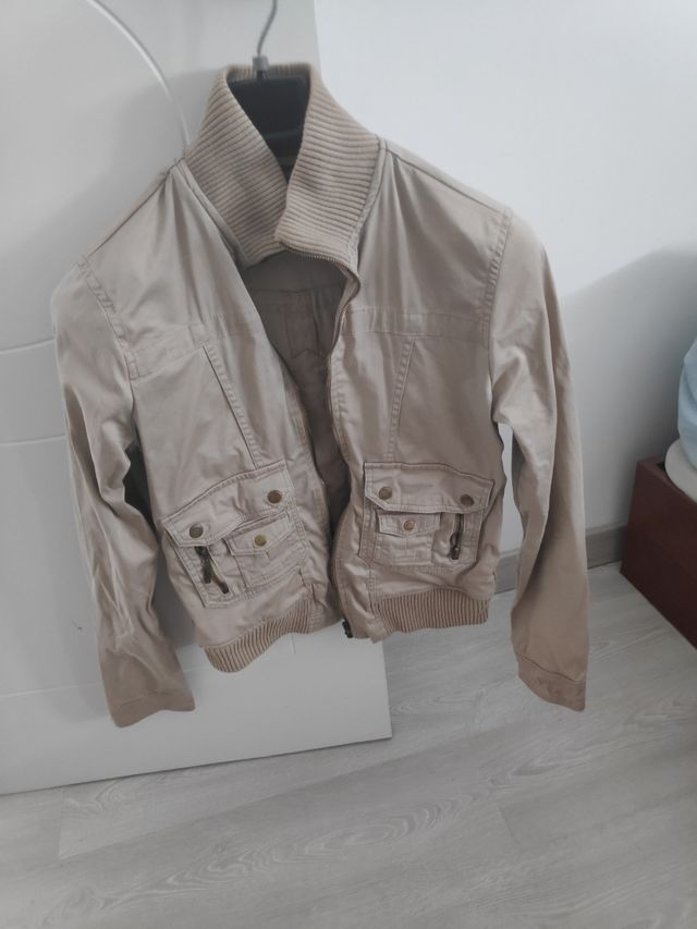 CAZADORA BEIGE PARA MUJER