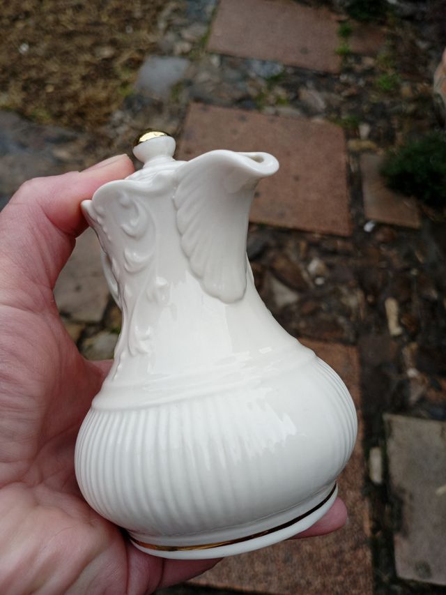 Limoges porcellana lattiera con coperchio