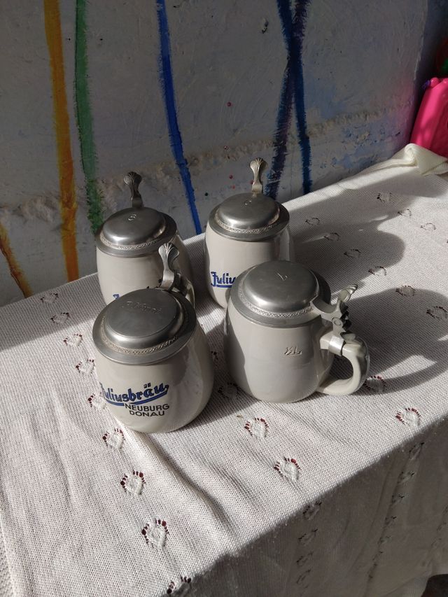 Jarras Alemanas con tapa de peltre