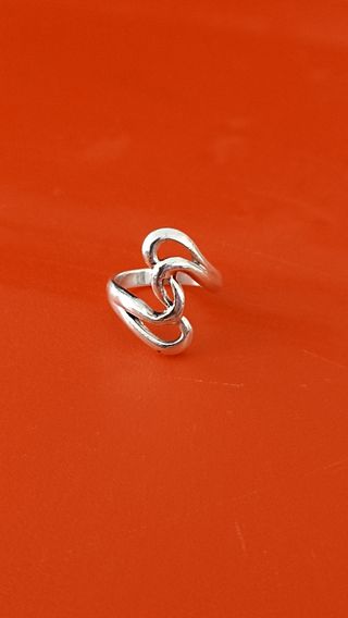 Anillo de plata