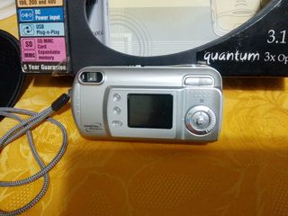 Fotocamera digitale 3 . 1 mega pixels