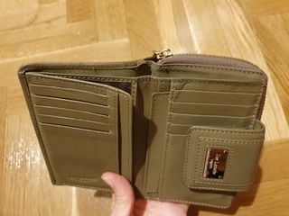 Monedero Mediano Guy Laroche