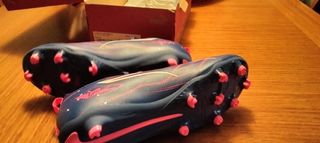 Botas de fútbol junior Puma ultra 5 ,sin estrenar.