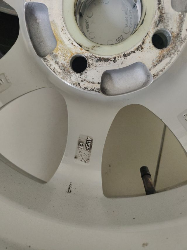 Llanta 15 en buen estado