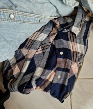 Svendita maglie, top, vestitini, camicie