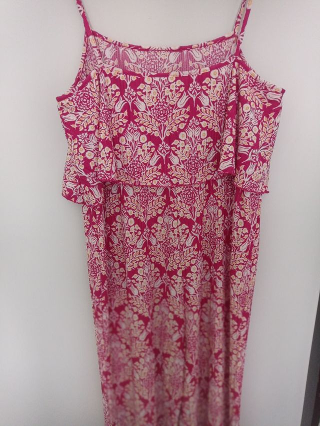 Mono Cortefiel talla M. Etiquetas cortadas