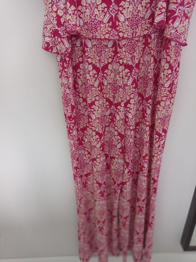 Mono Cortefiel talla M. Etiquetas cortadas