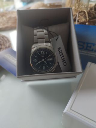 Seiko 5, automático, nuevo.