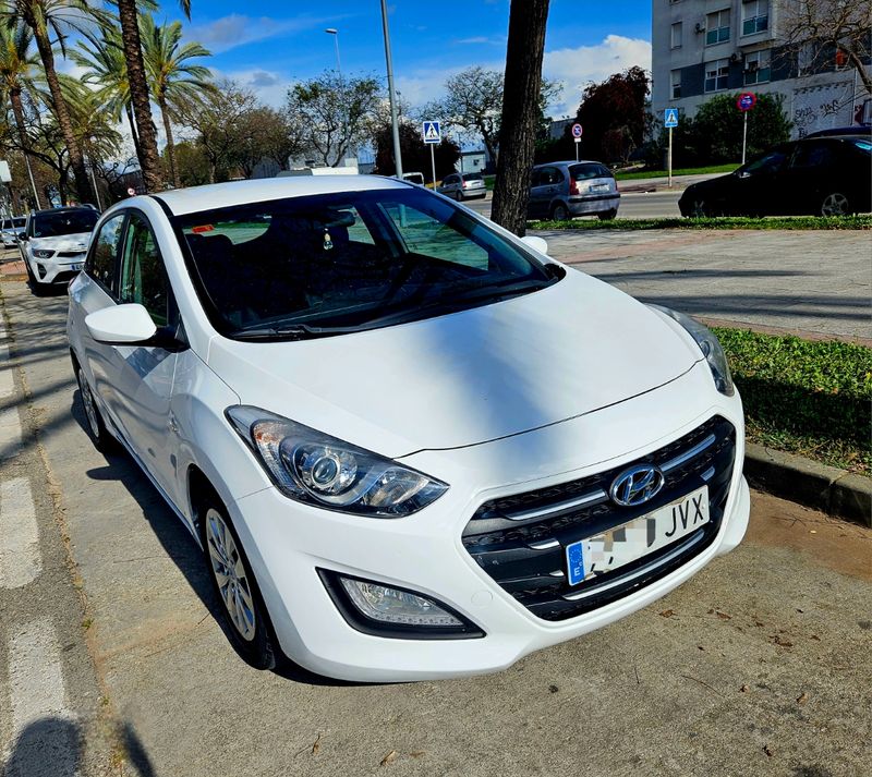 Hyundai i30 2017 - foto 1