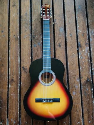 Guitarra clásica cuerdas de nylon