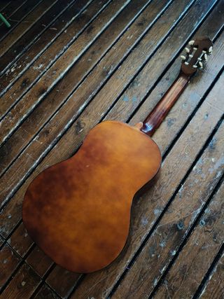 Guitarra clásica cuerdas de nylon
