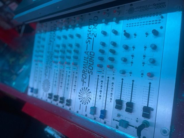 Formula sound system 2000