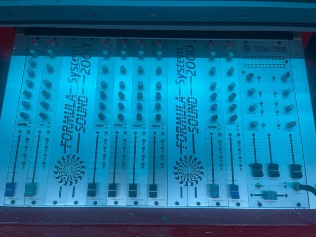 Formula sound system 2000
