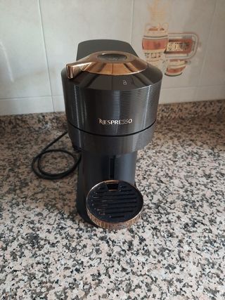Cafetera Nespresso Vertuo Pop