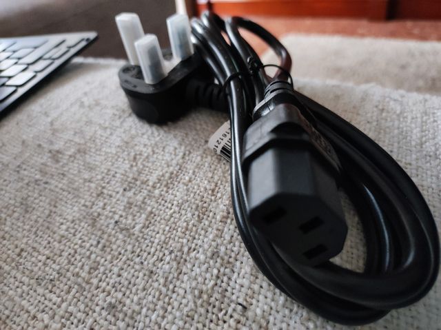 Cable alimentador inglés