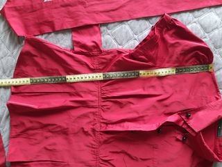 Camisa vermelha acetinada