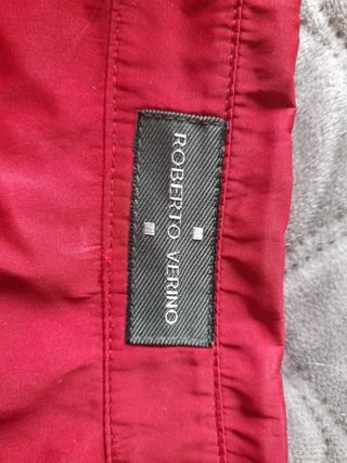 Camisa vermelha acetinada