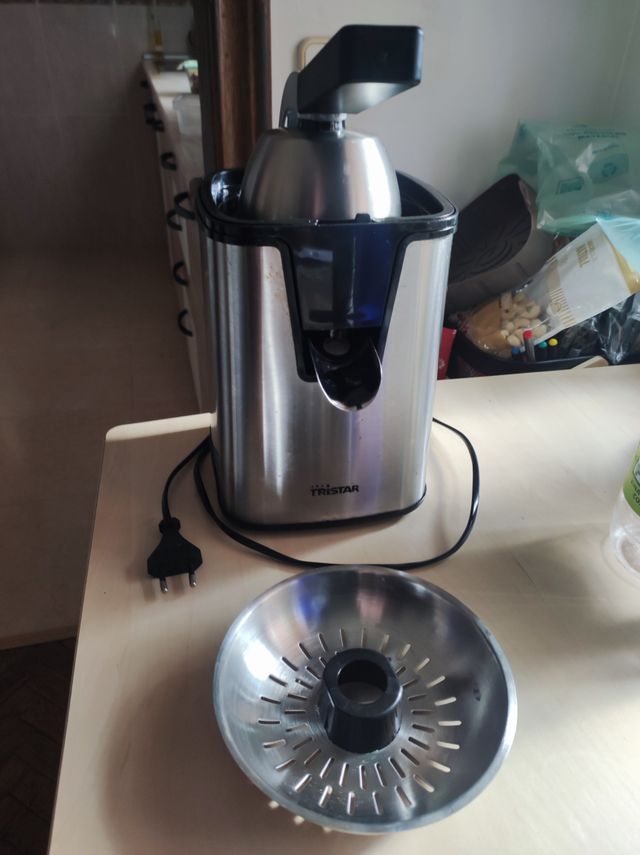 Exprimidor electrico