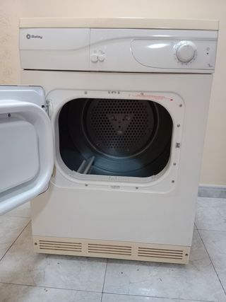 Vendo secadora BALAY de 6 kilos
