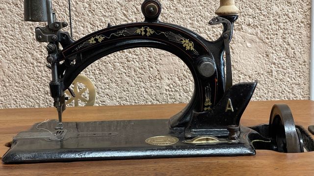 Máquina de coser HURTU fabricacion del 1890