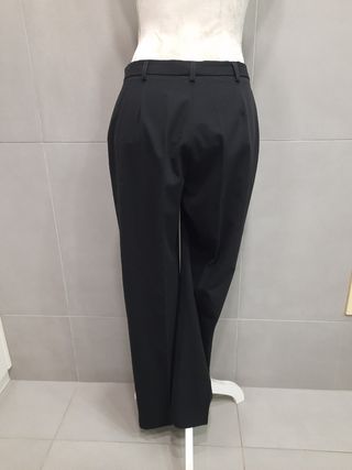 Calças de fato pretas