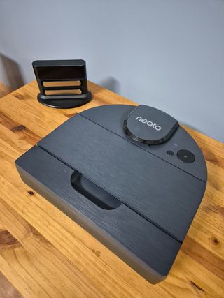 ROBOT ASPIRADOR NEATO D8