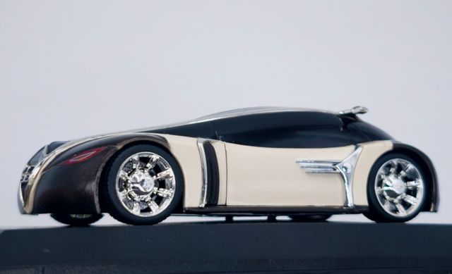 PEUGEOT 4002 CONCEPT CAR 1:43 NOREV