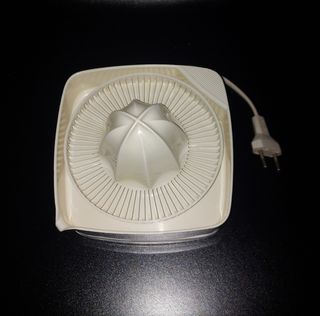 Exprimidor Moulinex.