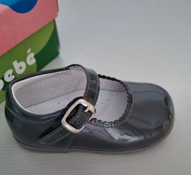 Mercedita bebe numero 20. Cuero