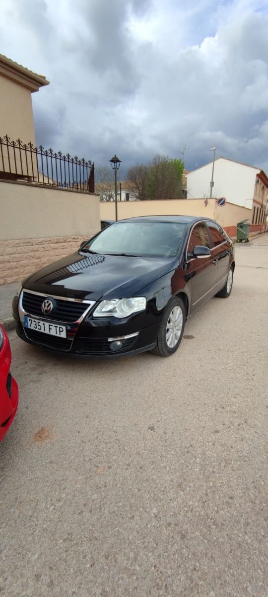 Volkswagen Passat 2008 - foto 1