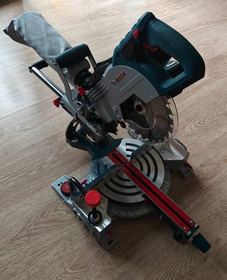 Ingletadora Bosch Professional BITURBO GCM 18V-216