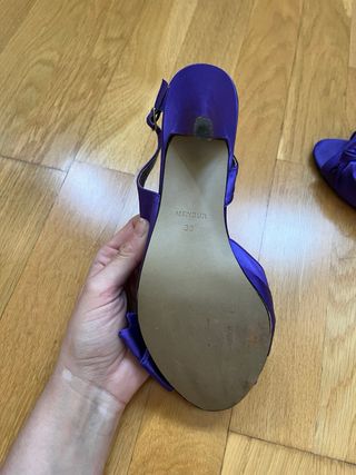 Sandalias Membur moradas con lazo