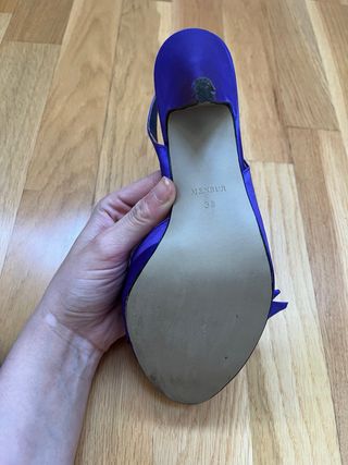 Sandalias Membur moradas con lazo