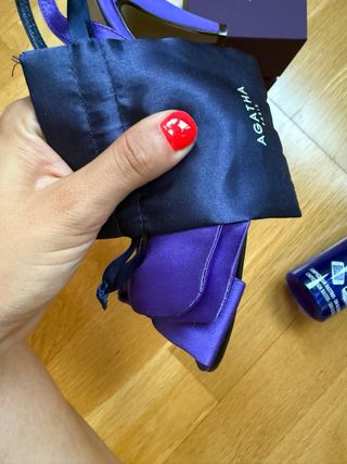 Sandalias Membur moradas con lazo