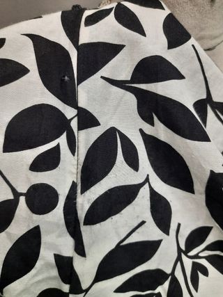 Blusa preta e branca