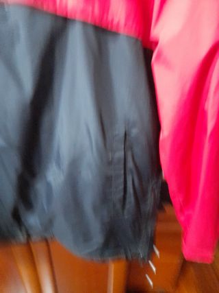 Chamarra hombre Canguro rojo y negro