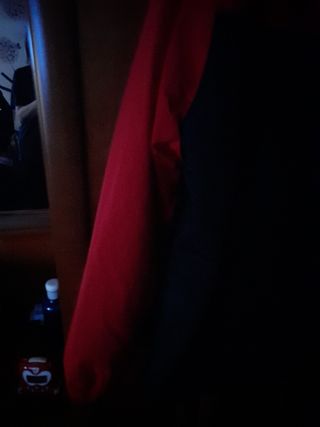 Chamarra hombre Canguro rojo y negro