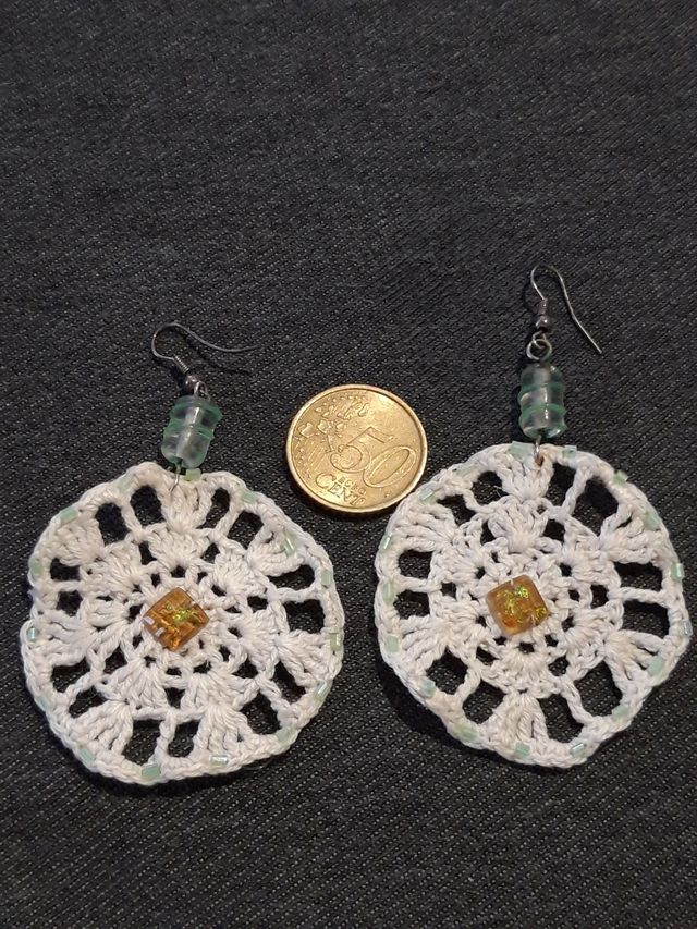 Orecchini ad uncinetto