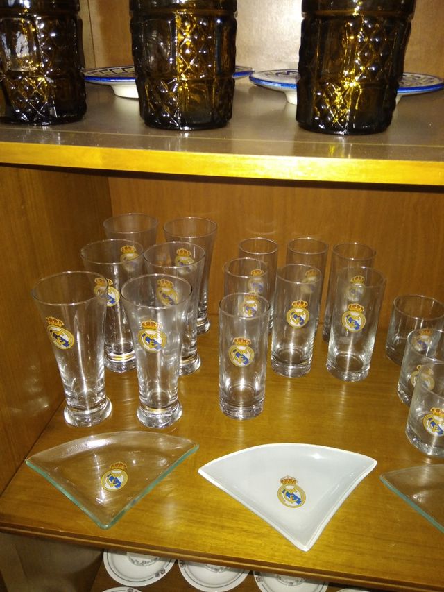 Juego de vasos y cuencos Real Madrid
