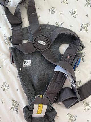 Mochila portabebes babybjorn