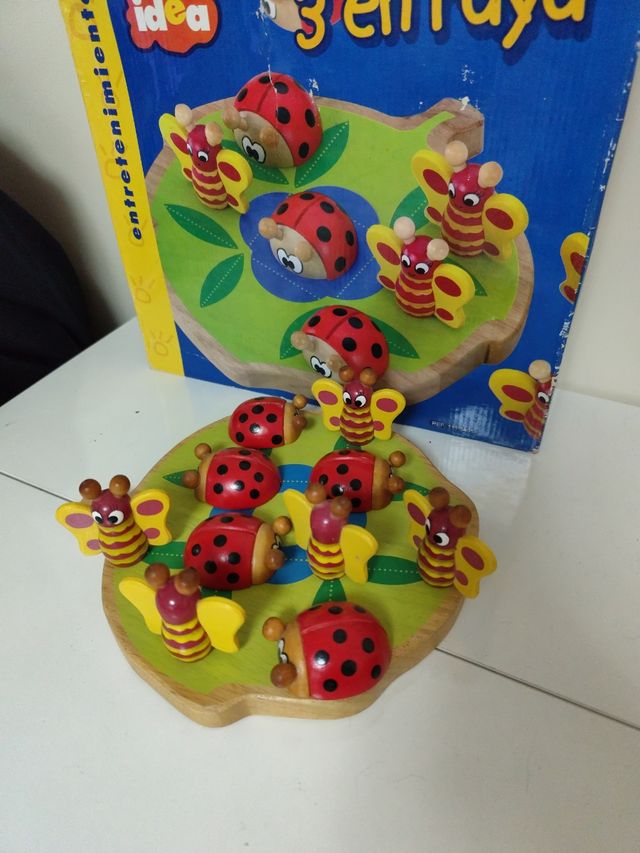 Juego tres en raya de madera