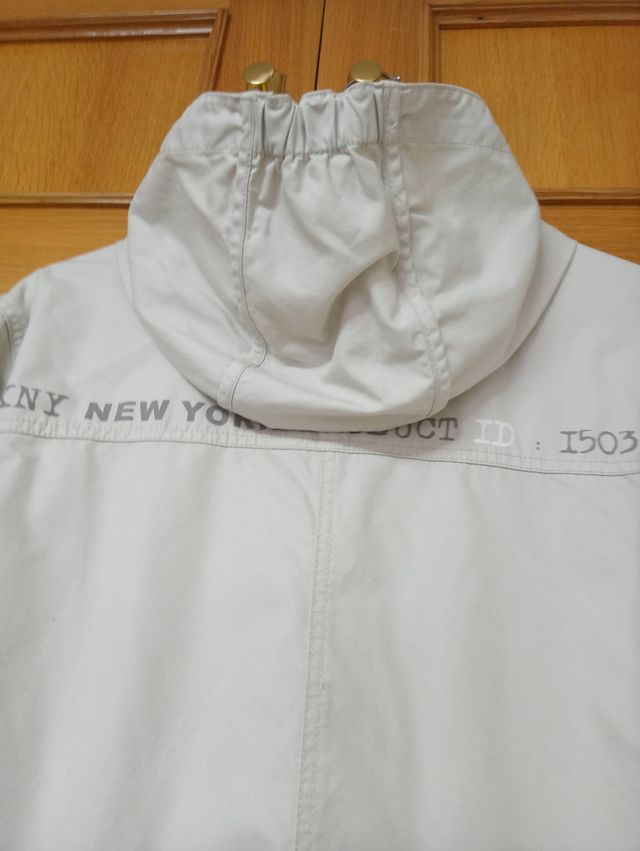 Cazadora de niño de DKNY