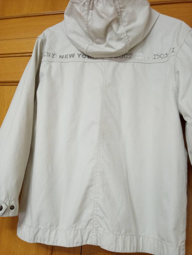 Cazadora de niño de DKNY