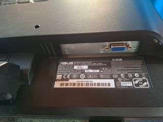 Pantalla Asus 16 pulgadas