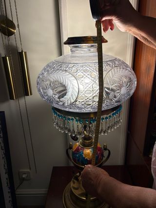 Lámpara antigua bronce cristal tallado esmalte