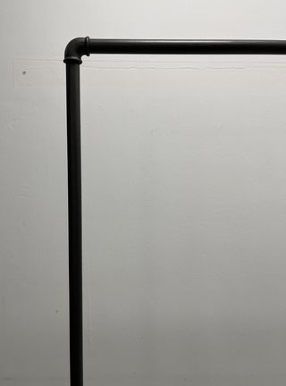 Perchero industrial con ruedas