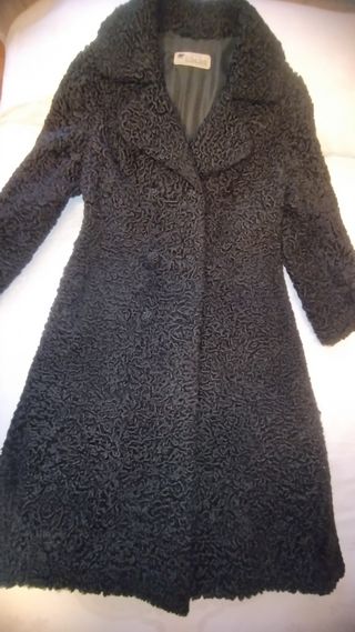 Abrigo largo astracán negro