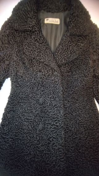 Abrigo largo astracán negro